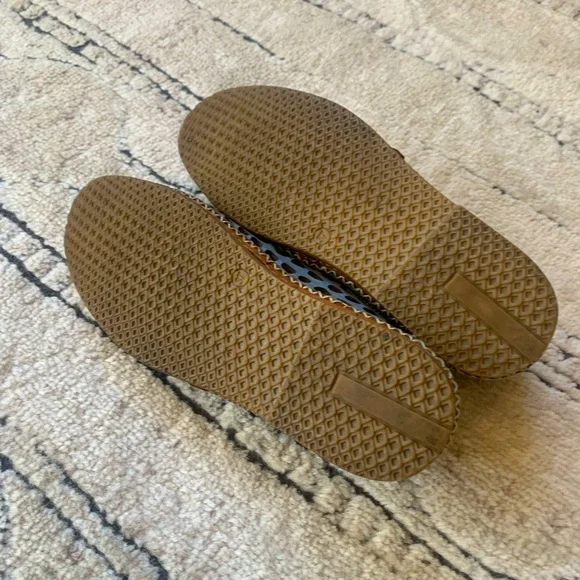 Spring Step Shoes - Picture 4 of 5